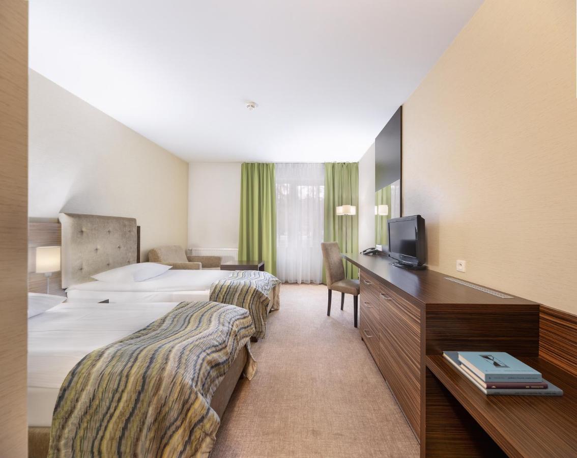 Hotel Moran & Spa Powidz  Luaran gambar